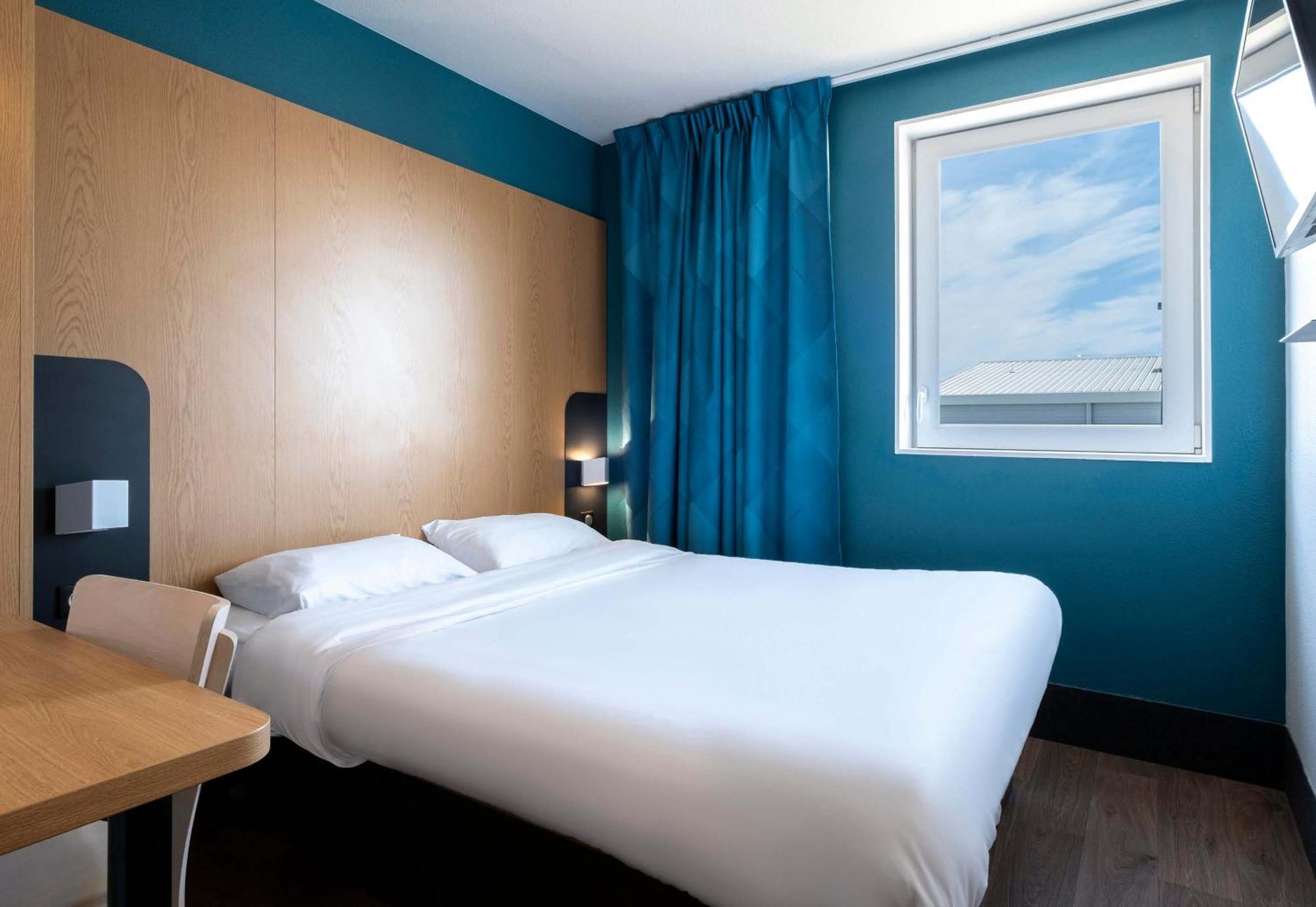 B&B Hotel Niort Marais Poitevin Est Exterior photo